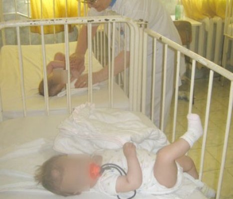 Bebeluşii născuţi în Spitalul Judeţean Constanţa vor beneficia de teste gratuite de auz